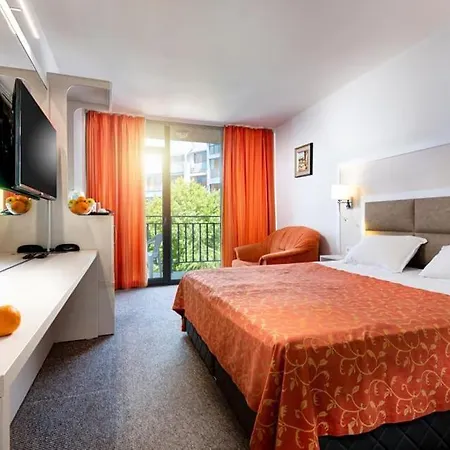 Maria Palace Hotel *